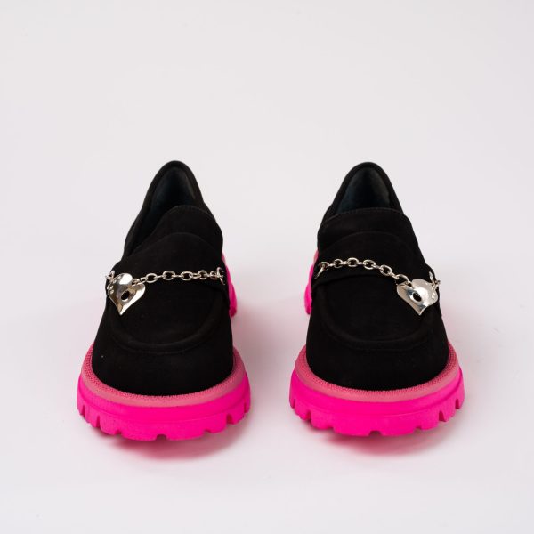 Pantofi din piele intoarsa cu accesoriu metal argintiu - Anna Forgaci