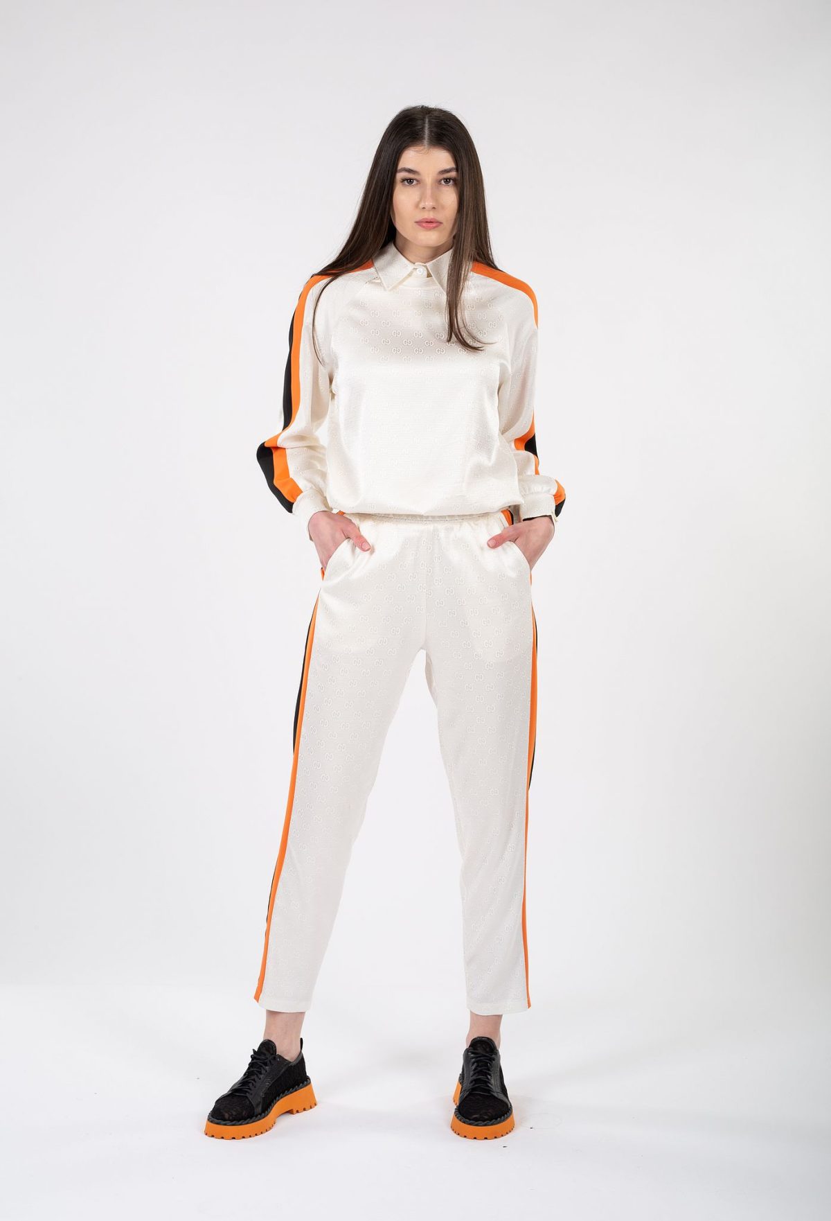 Trening ivoar cu dunga orange g by gattinolli - Anna Forgaci