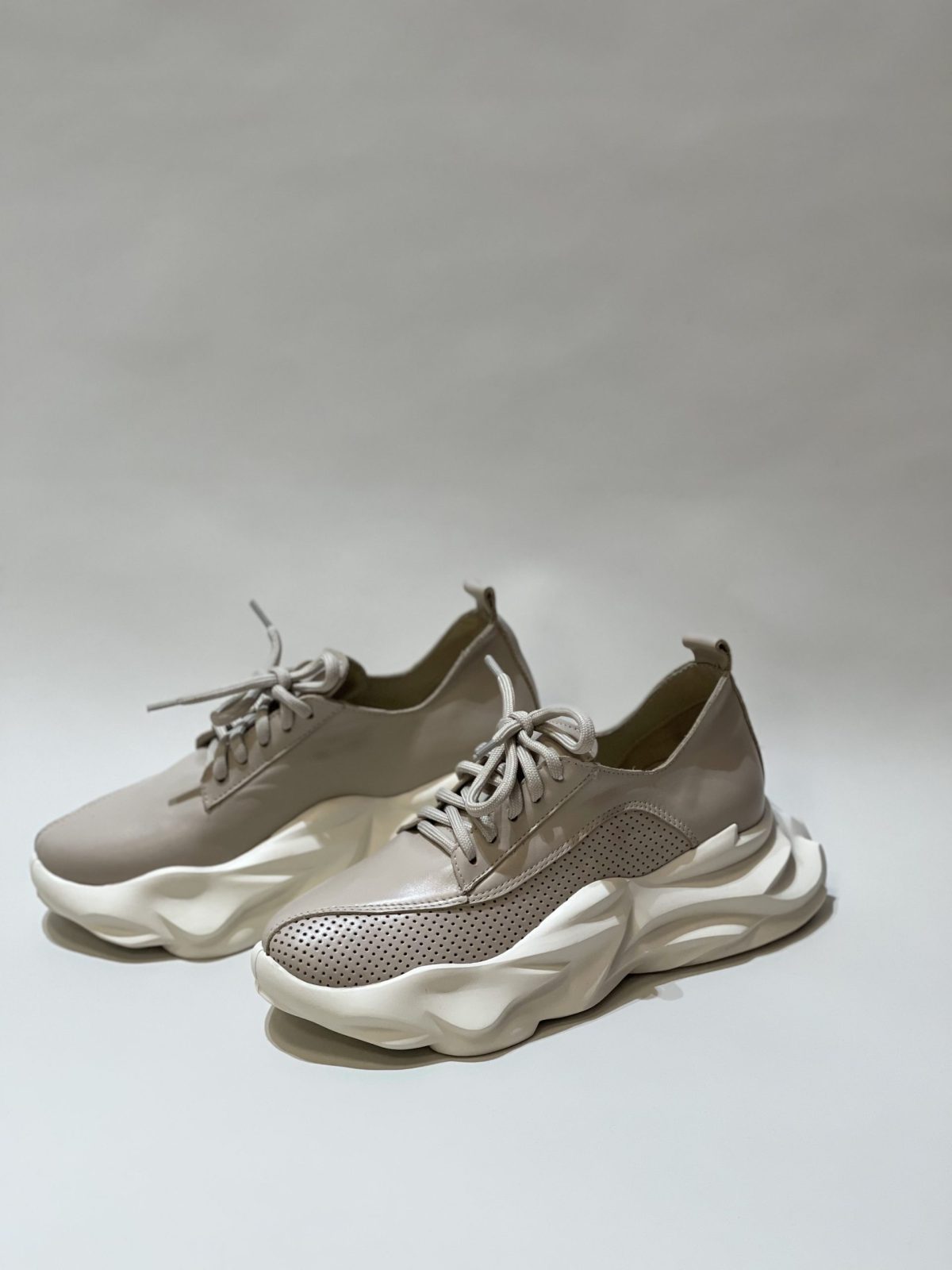 Adidas dama, din piele naturală - Anna Forgaci