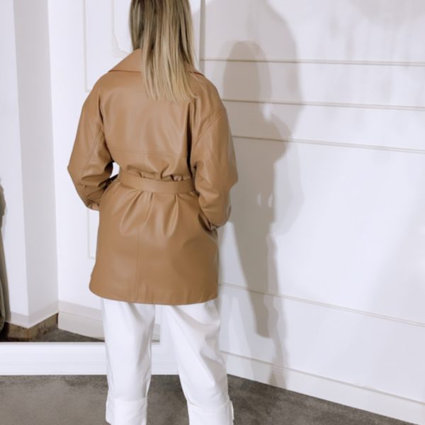 Jacheta dama, din piele cu doua rânduri de nasturi tip camasa dama, - Anna Forgaci