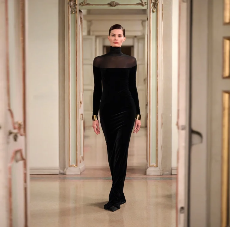 Rochie red carpet din catifea și jersey elisabetta franchi - Anna Forgaci