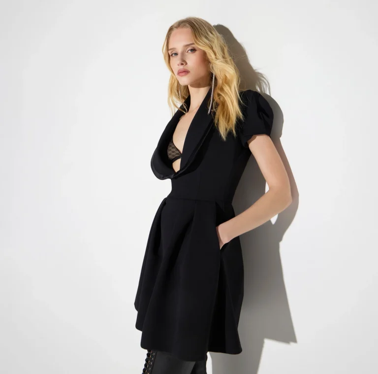 Rochie mini din crepe ușor și satin - Anna Forgaci